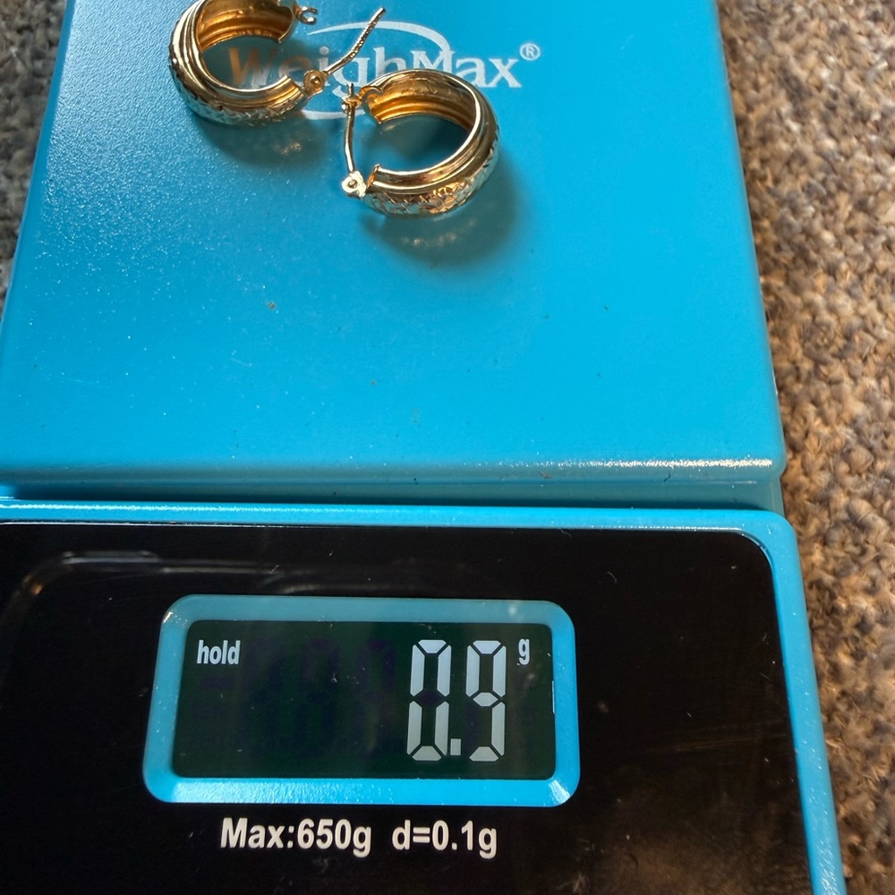 SOLD*****14k yellow gold hoops